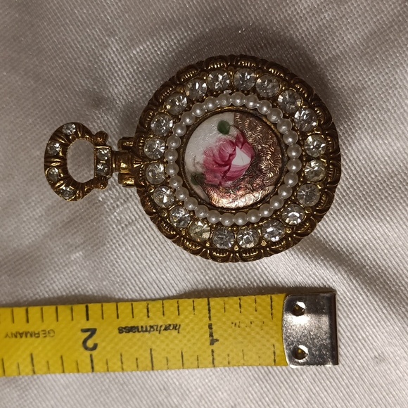 Vintage Forenza micro trinket pill pendant style rhinestone filigree box - Picture 7 of 10